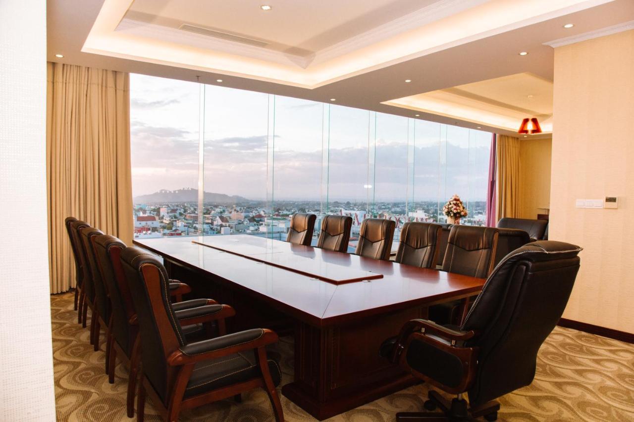 Hai Ba Trung Hotel & Spa Buon Ma Thuot Exteriér fotografie